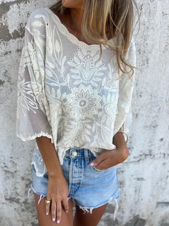 Women's Round Neck Floral Lace Casual Top