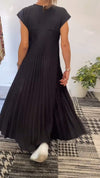 Round Neck Cap Sleeve Pleated Elegant Dress