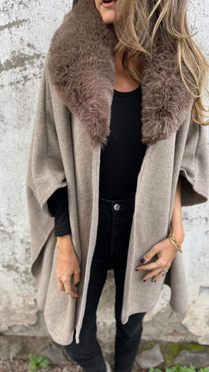 Women's Autumn and Winter Fur Collar Cape Coat with Long Sleeves and Large Lapel