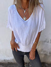 Comfortable Waisted T-shirt with V-neckline