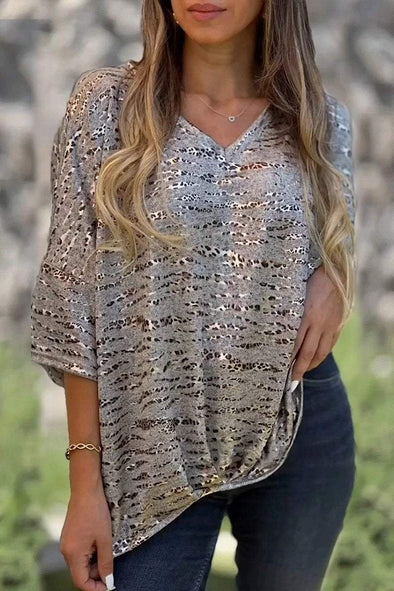 Women's casual textured V-neck top