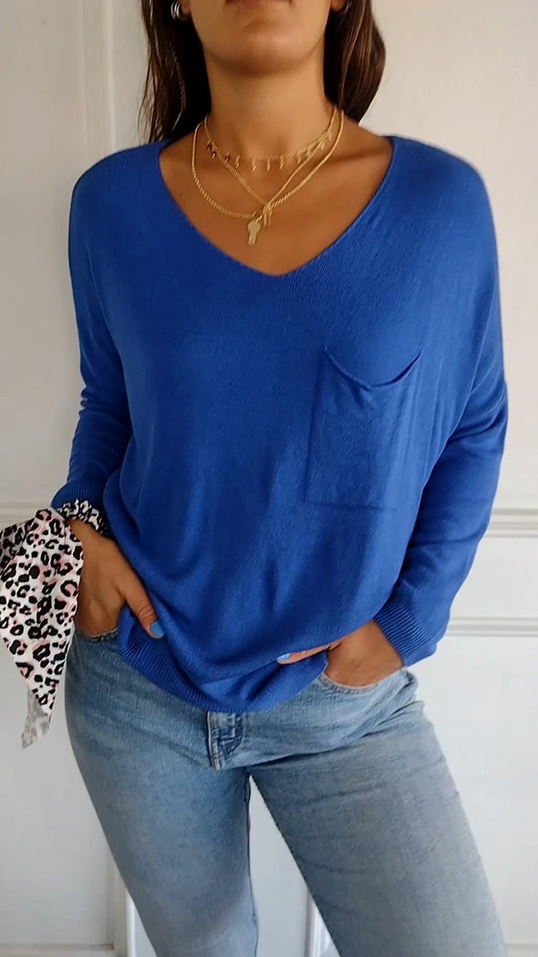 V-neck Long-sleeved T-shirt